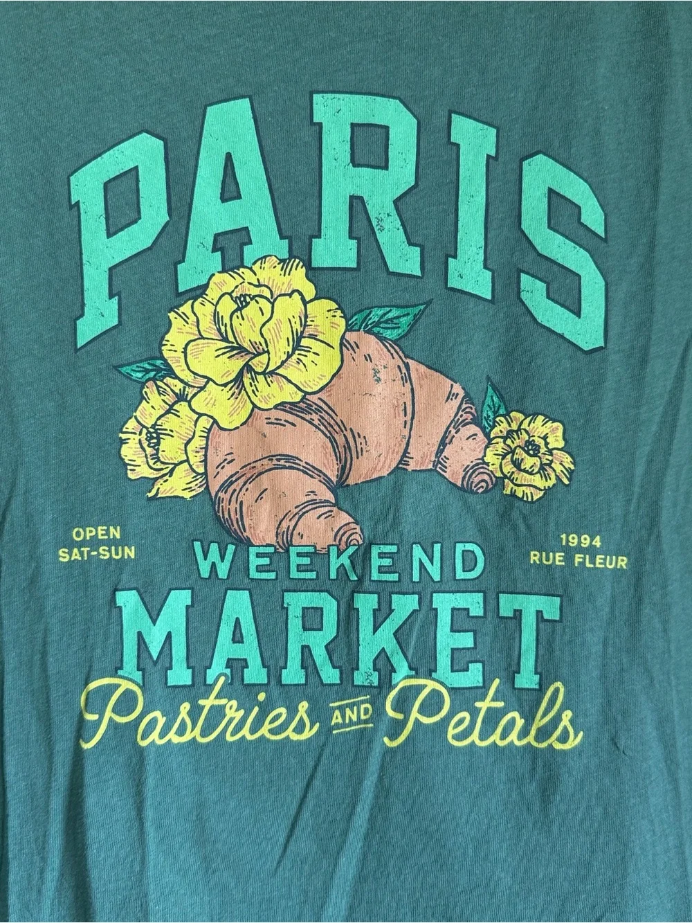 Old Navy Girls ‘Paris Market’ Graphic Short Sleeve Crewneck Tee Sage Green, XXL